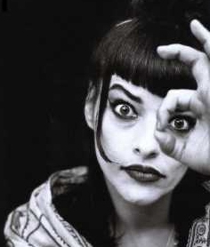 ninahagen5610os.jpg