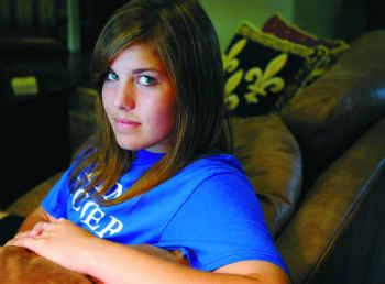 <strong />Katherine Kimzey, </strong>14, had headaches and fainted before suffering a seizure and being diagnosed with epilepsy. She believes her symptoms are connected to the HPV vaccine, Gardasil. MICHAEL AINSWORTH/DMN